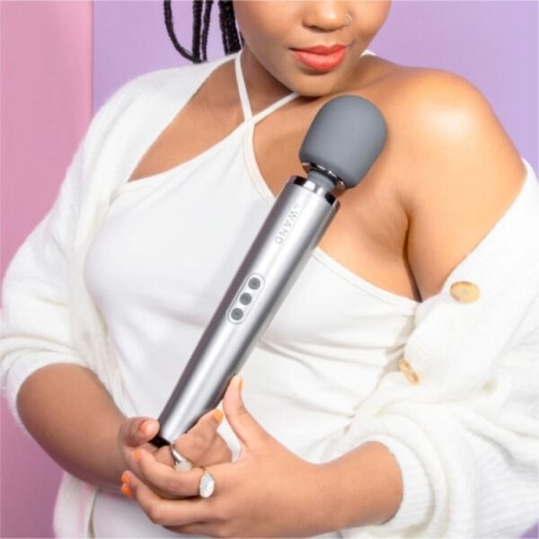 Le Wand Rechargeable Vibrating Wand Massager - Gray