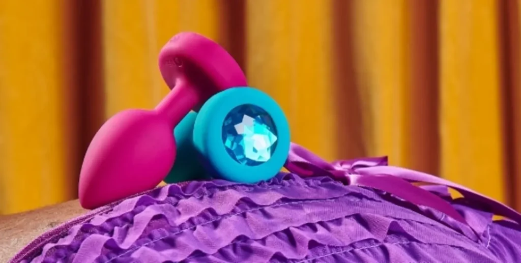 b-Vibe Vibrating Jewel Plugs - Coronation of Control