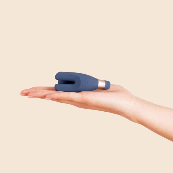 The Wearable Vibrator by Deia