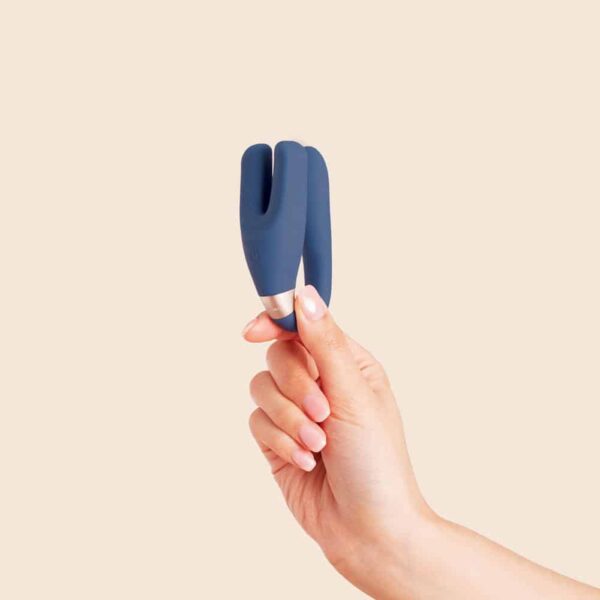 The Wearable Vibrator by Deia