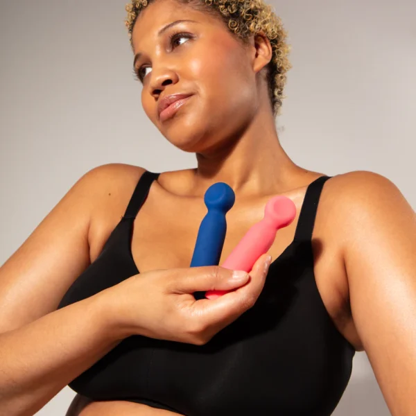 Je Joue Vita Flexible-Tip Bullet Vibrator - Group