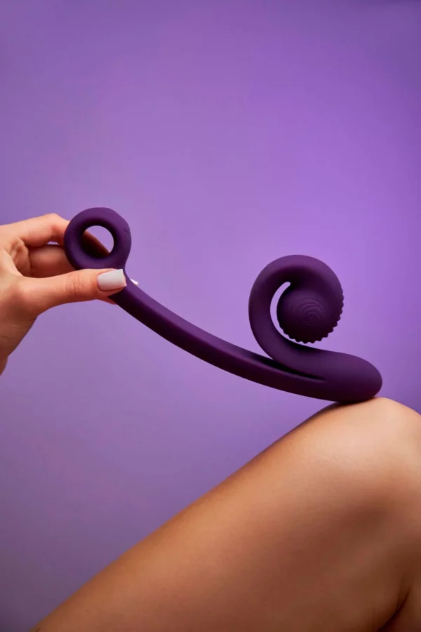 Snail Vibe Curve Clitoris & G-spot Vibrator - Purple
