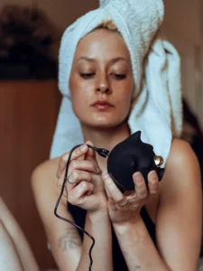 Gvibe Gcat Vacuum Sucking Clitoris Stimulator